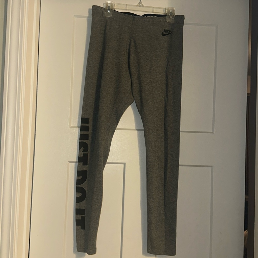 Nike gray leggings